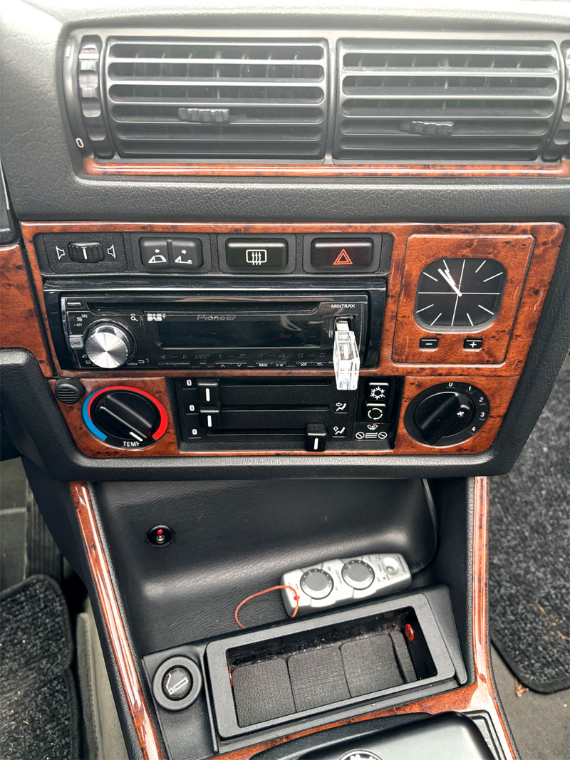 BMW 325i
