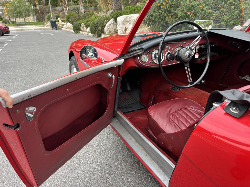 Austin-Healey 100-6