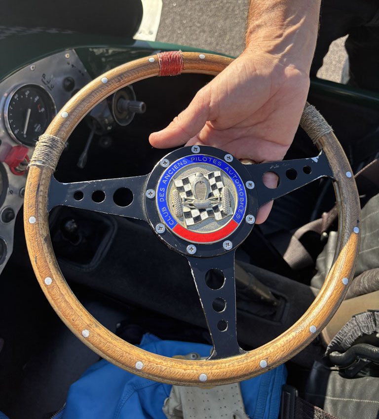 Volant Moto Lita sur Moss Monaco