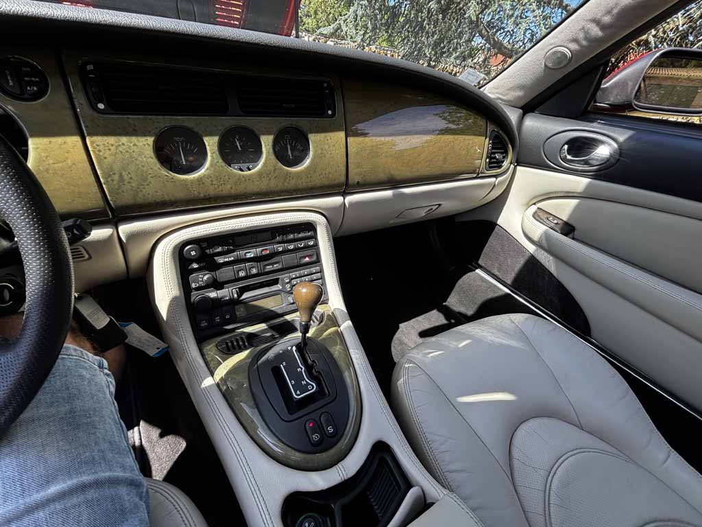 Jaguar XKR