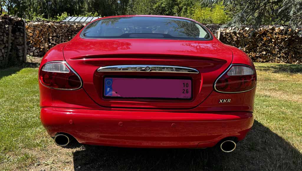 Jaguar XKR