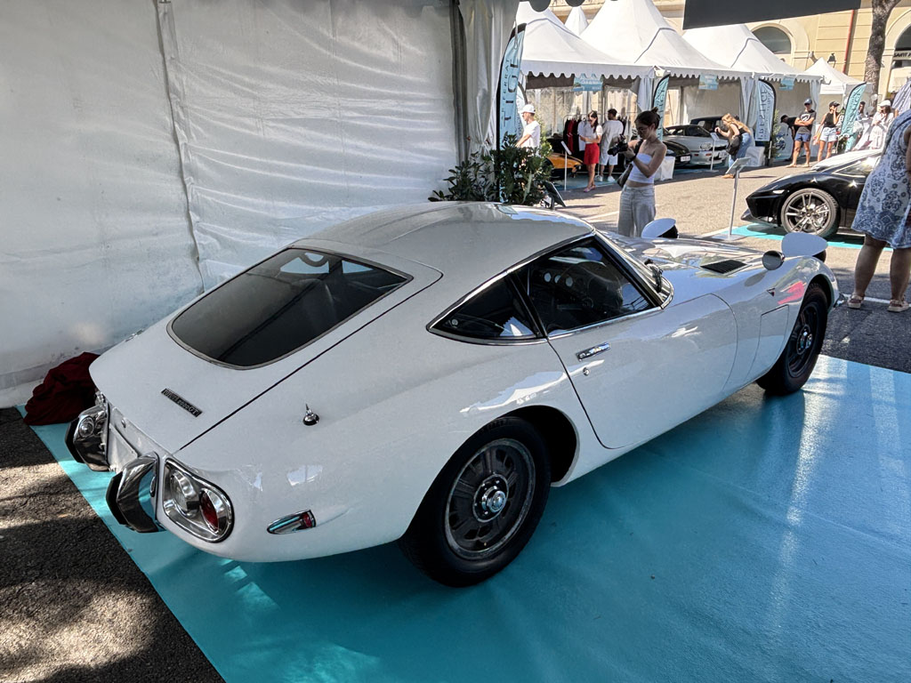 Toyota 2000 GT